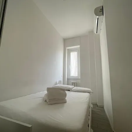 Apartamento Gardone - Ampio Con 2 Da Letto - Comodo Per Duomo! *